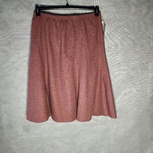 Blacqskirt Hand Sewn Flared Midi Length Skirt An Elastic Waistband Side Zipper
